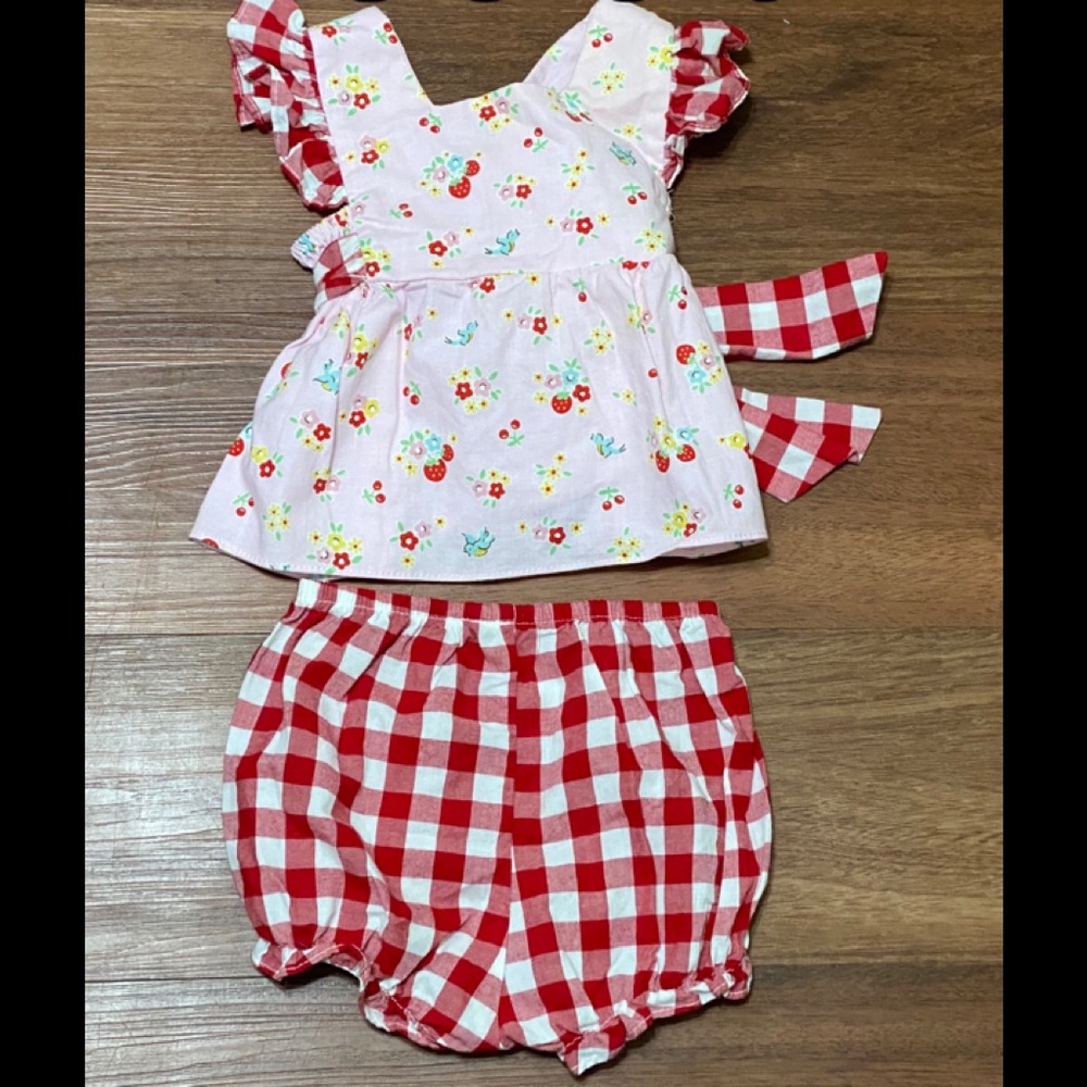 Ricrac and ruffles bloomer set size 3/6 month
